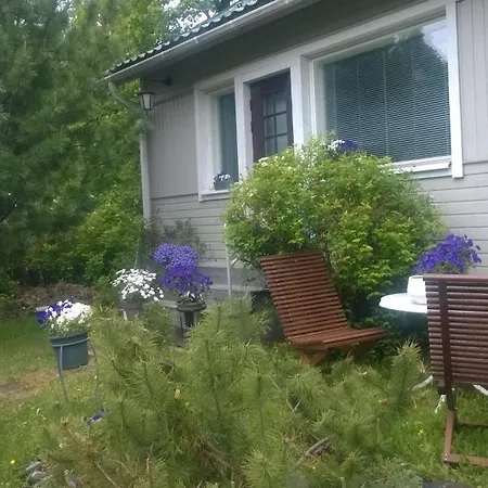 Nostalgic 2 Bedroom Near The Center, Free Parking 오울루
